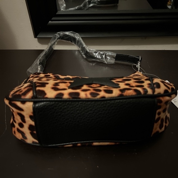 Urban Outfitters Leopard Print Shoulder Bag with Black Star - Picture 3 of 5